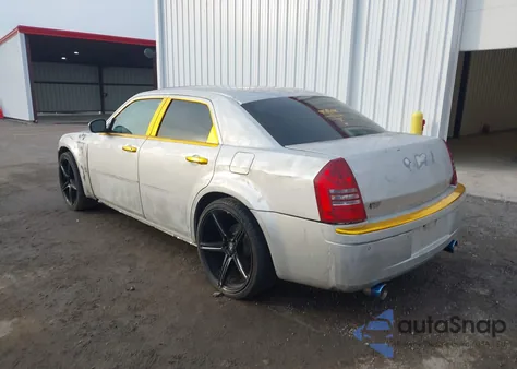 2005 Chrysler 300C z USA, uszkodzony, nr VIN 2C3AA63H75H163967